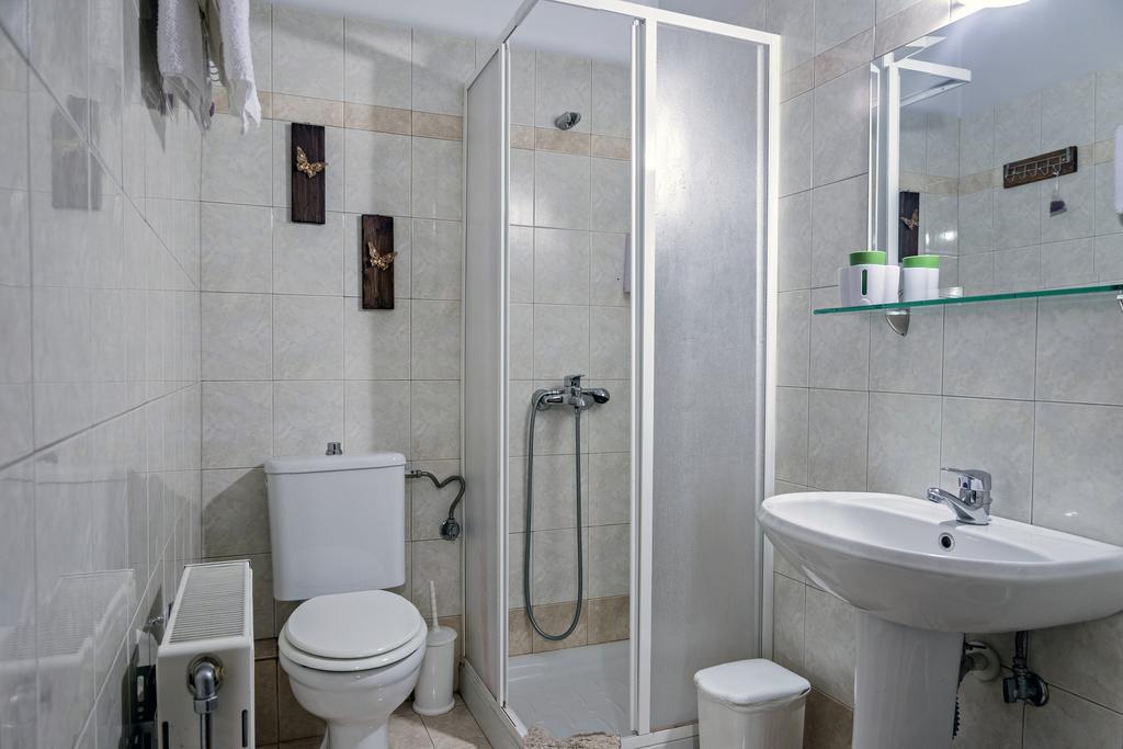 Hotel Xenonas Sta Tzakia Karpenísion Camera foto